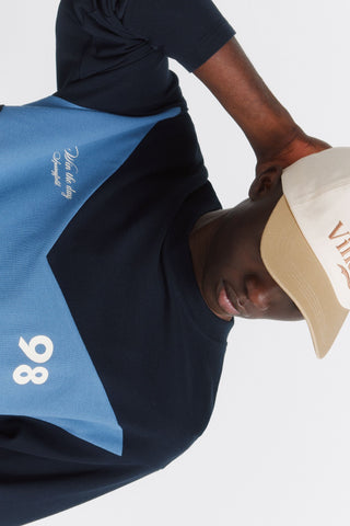 Camiseta Manga Larga con Gráfico Delantero