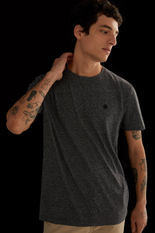 Camiseta Cuello Redondo con Logo Bordado