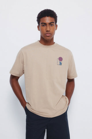 Camiseta Manga Corta con Gráfico