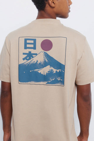 Camiseta Manga Corta con Gráfico