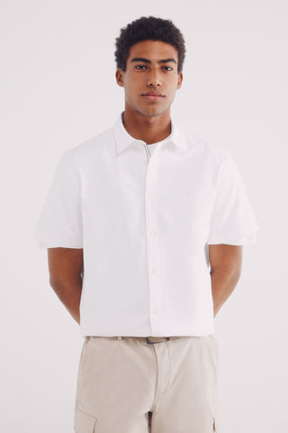 Camisa Manga Corta con Logo Bordado