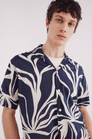 Camisa Manga Corta con Estampado Geométrico