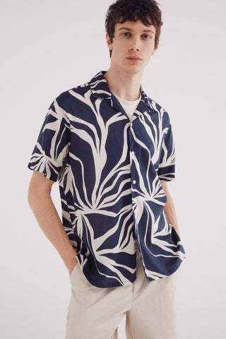 Camisa Manga Corta con Estampado Geométrico