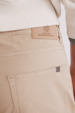 Pantalón Slim Fit con Bolsillos