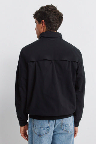 Chaqueta Cuello Alto con Tejido Repelente al Agua