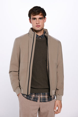 Chaqueta Acolchada Cuello Alto