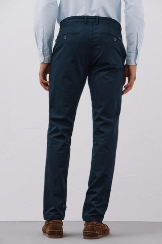 Pantalón Slim Fit con Bolsillos