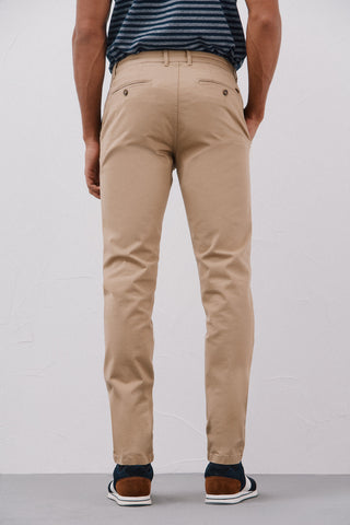 Pantalón Slim Fit con Bolsillos