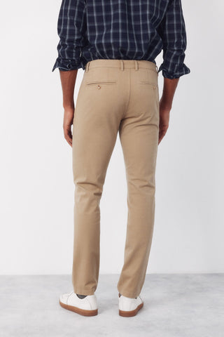 Pantalón Regular Fit con Bolsillos