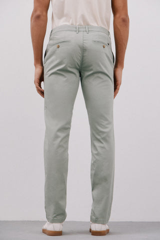 Pantalón Slim Fit con Bolsillos
