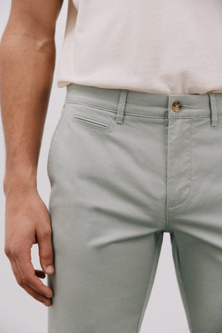 Pantalón Slim Fit con Bolsillos