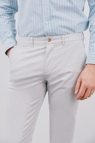 Pantalón Slim Fit con Bolsillos