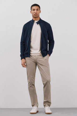 Pantalón Slim Fit con Bolsillos