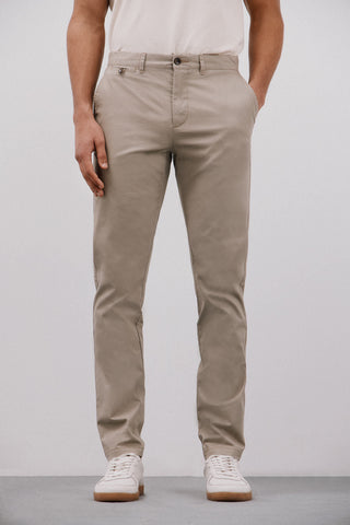 Pantalón Slim Fit con Bolsillos