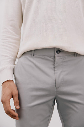 Pantalón Chino Slim Fit con Bolsillos