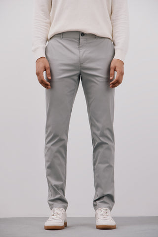 Pantalón Chino Slim Fit con Bolsillos