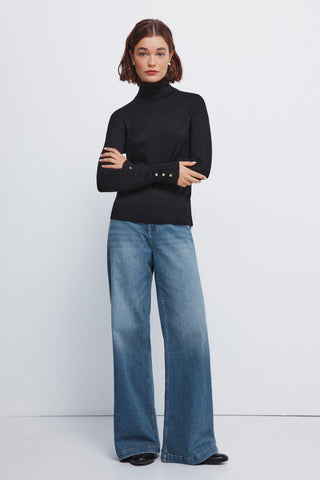 Fitted High-Neck Sweatshirt