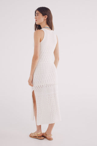 Vestido sin Mangas con Detalles Calados