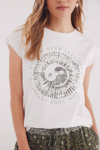 Camiseta Manga Corta con Gráfico