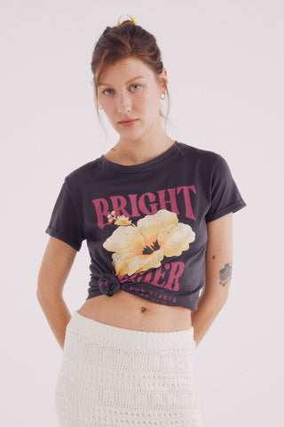 Camiseta Manga Corta con Gráfico Flor