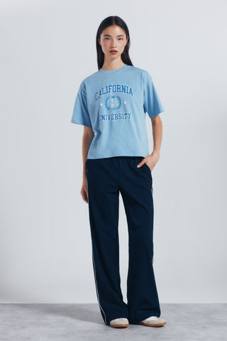 Camiseta Manga Corta con Gráfico California University