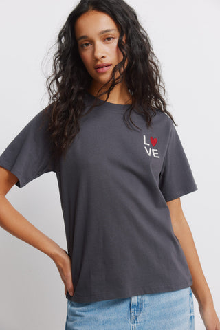 Camiseta Manga Corta con Gráfico Love