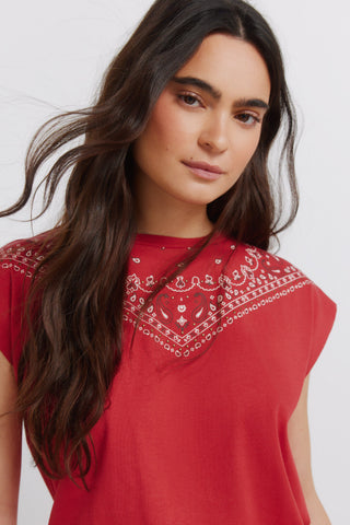 Bandana Collar T-Shirt.