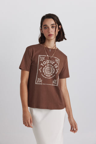 2.T.A.Camiseta Puerta/Marron.