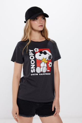 Camiseta con Gráficos de Snoopy