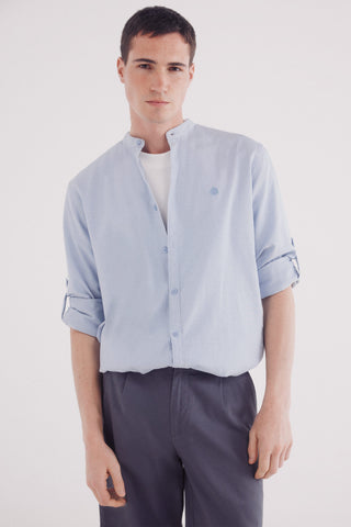 Camisa Cuello Mao con Logo Bordado