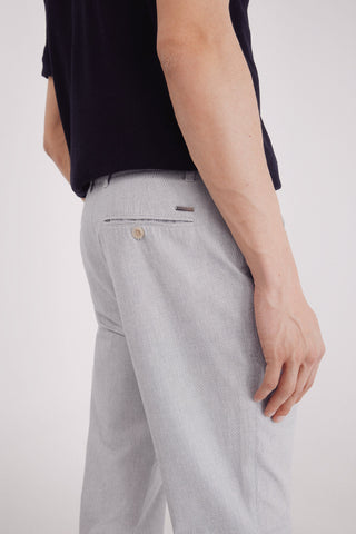 Pantalón Slim Fit con Bolsillos