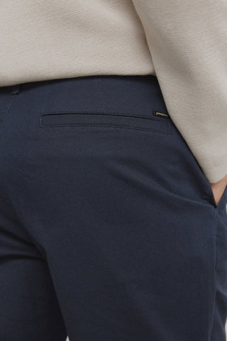 Pantalón Slim Fit con Bolsillos Delanteros