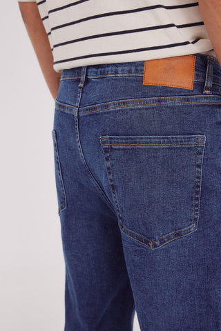 Jeans Slim Fit con Bolsillos
