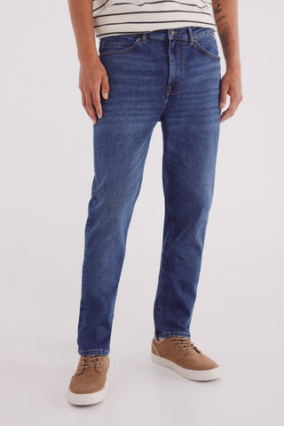 Jeans Slim Fit con Bolsillos