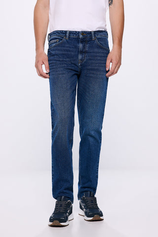 Jeans Corte Slim Fit con Bolsillos