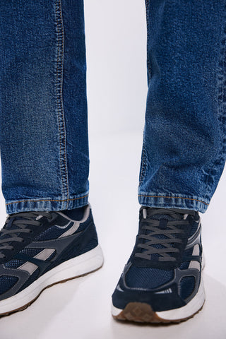 Jeans Slim Fit con Bolsillos