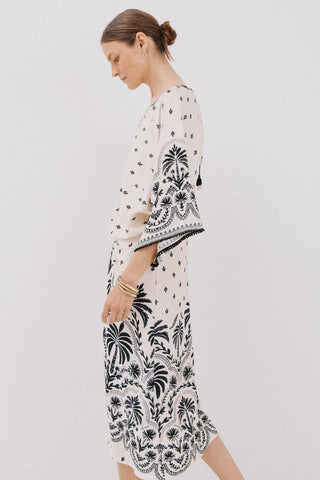 Vestido Estilo Tunica con Estampado Floral.