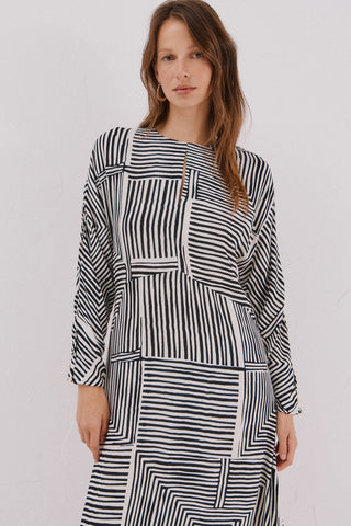 Vestido Midi Manga Larga Estampado Geométrico