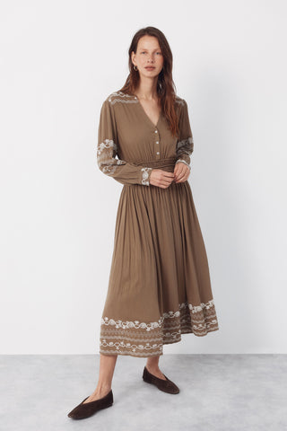 3.T.M.Vestido Bordados.