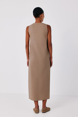 1.T.Ki.Vestido Bordado Centro.