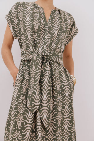 Vestido Largo con Cinturón Estampado