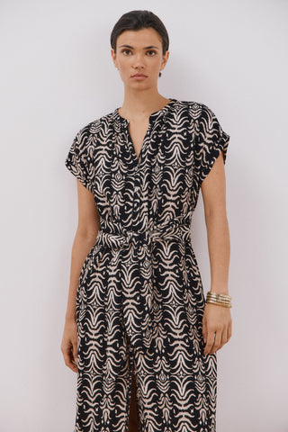 Vestido Largo con Cinturón Estampado