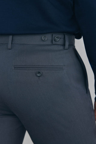 Pantalón Slim Fit con Bolsillos