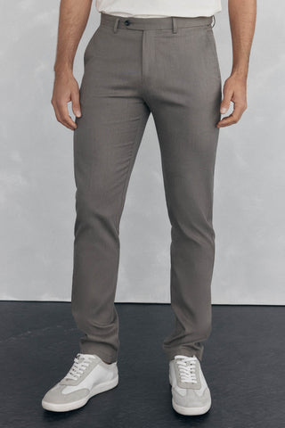 Pantalón Slim Fit con Bolsillos
