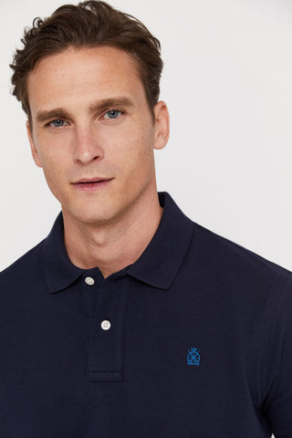 Polo Básico con Logo Bordado