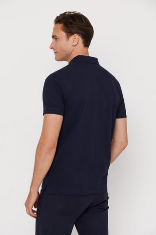 Polo Básico con Logo Bordado