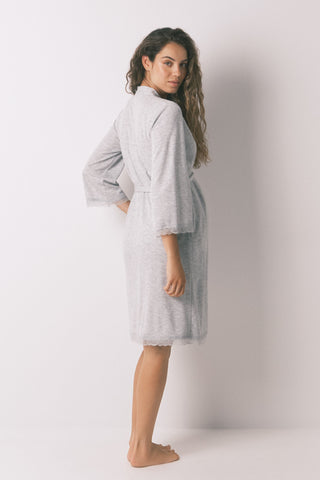 Bata Midi Maternity con Detalle de Encaje