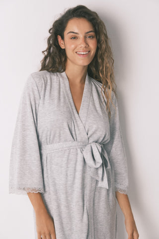Bata Midi Maternity con Detalle de Encaje