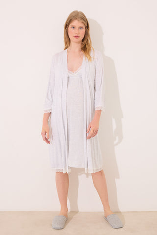 Bata Midi Maternity con Detalle de Encaje