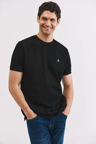 Camiseta Básica con Logo Bordado
